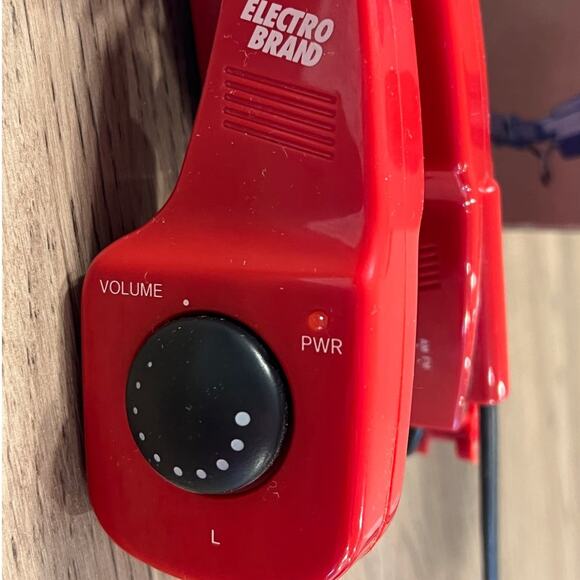 Electro Brand 222 Deluxe AM/FM Headphone Radio Red Retro 80s Works w/ Box Manual - Picture 6 of 16